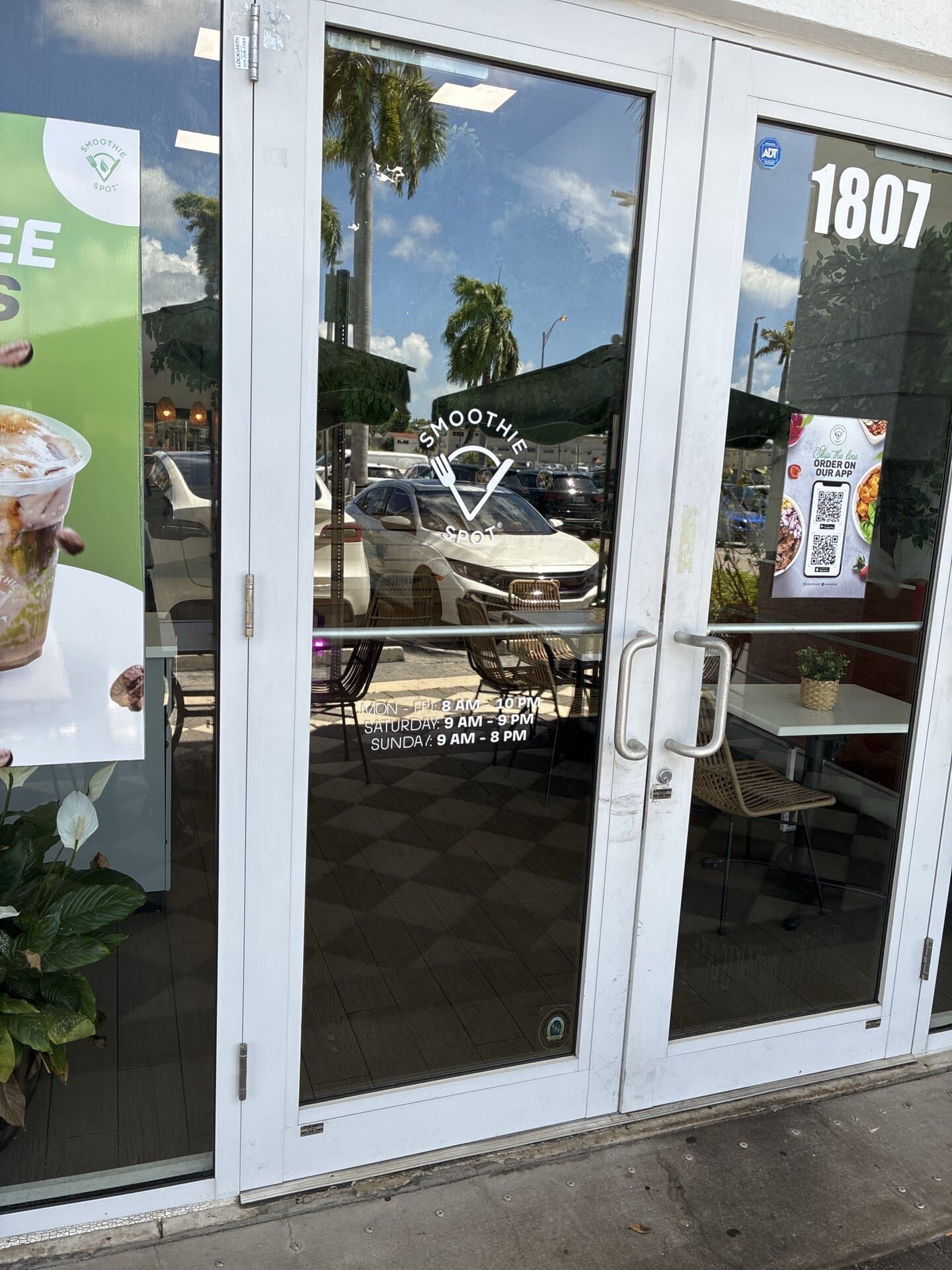 SMOOTHIE SPOT restaurant