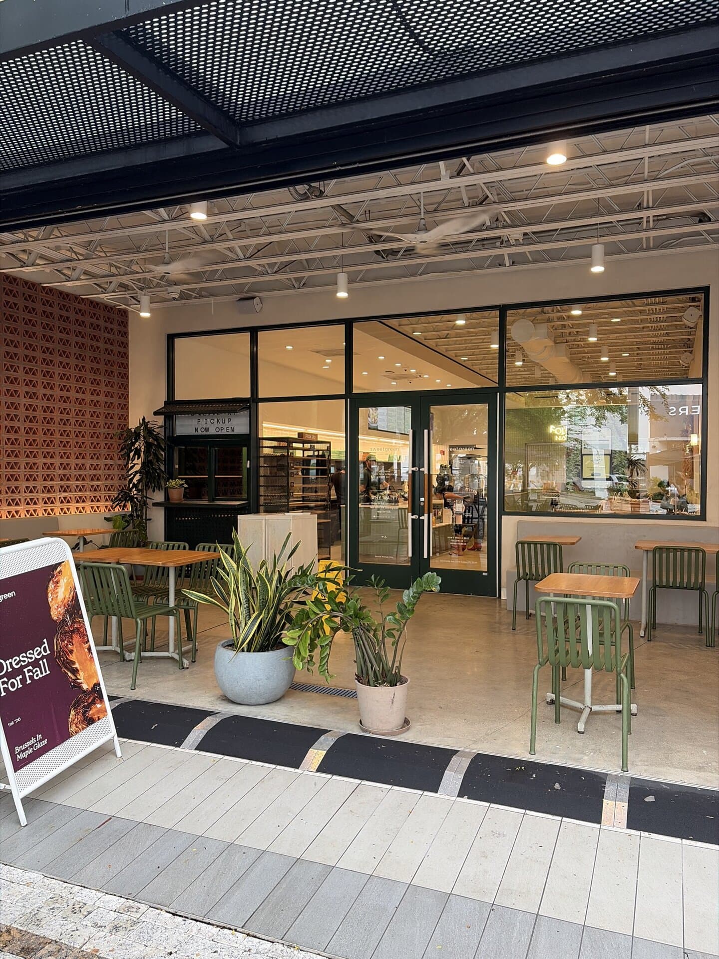 SWEETGREEN restaurant