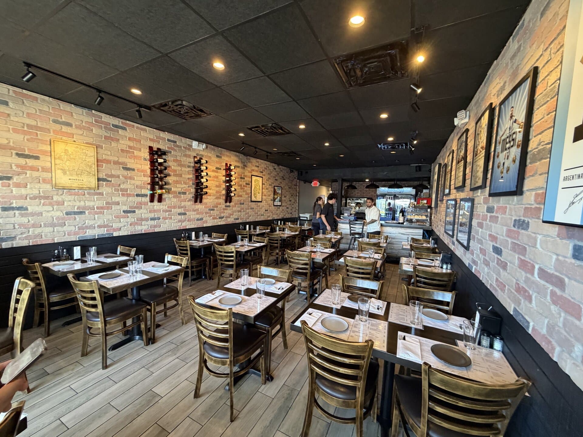 Kussifay — Spanish restaurant