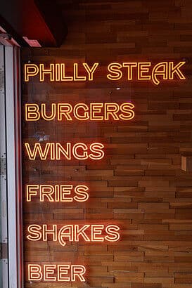 BURGER & PHILLY photo 6