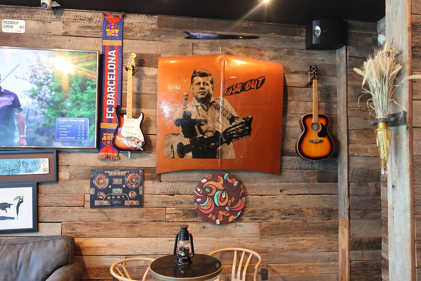 South Pointe Tavern photo 4