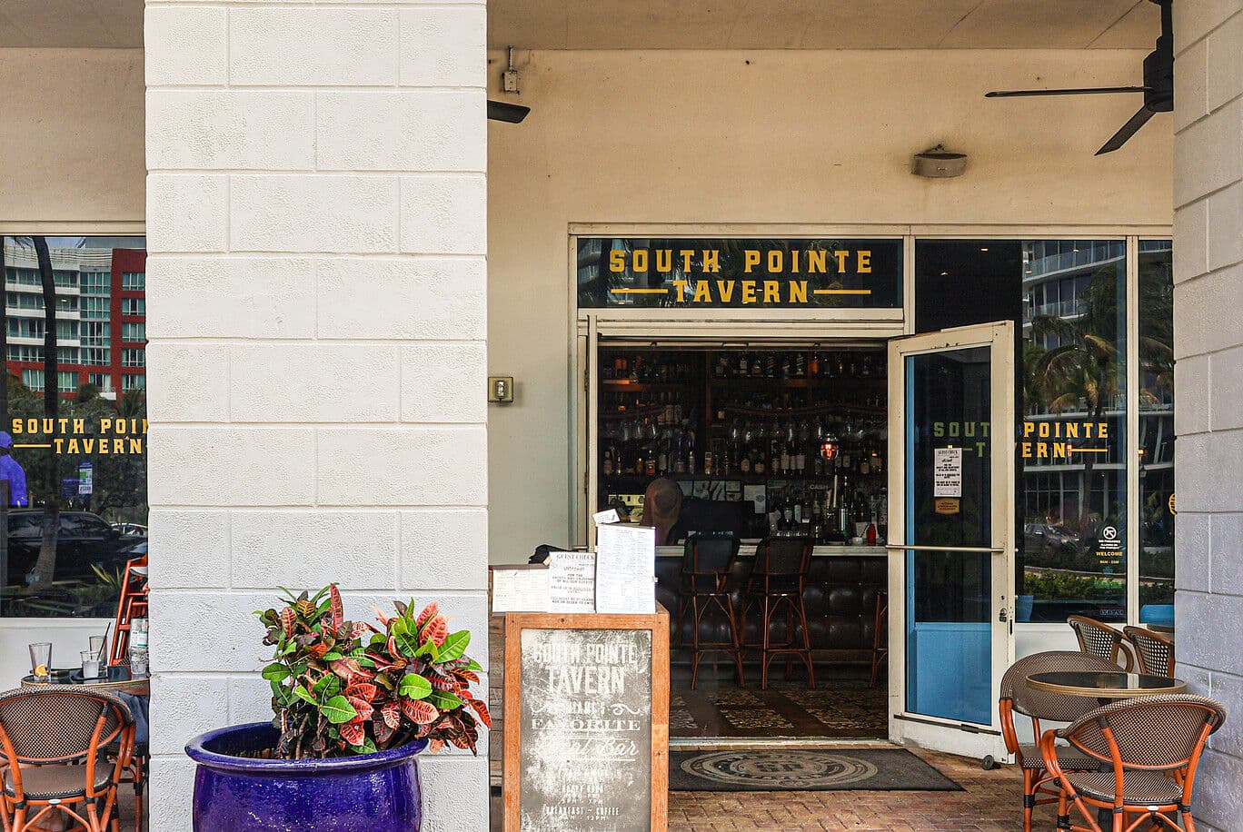 South Pointe Tavern photo 1