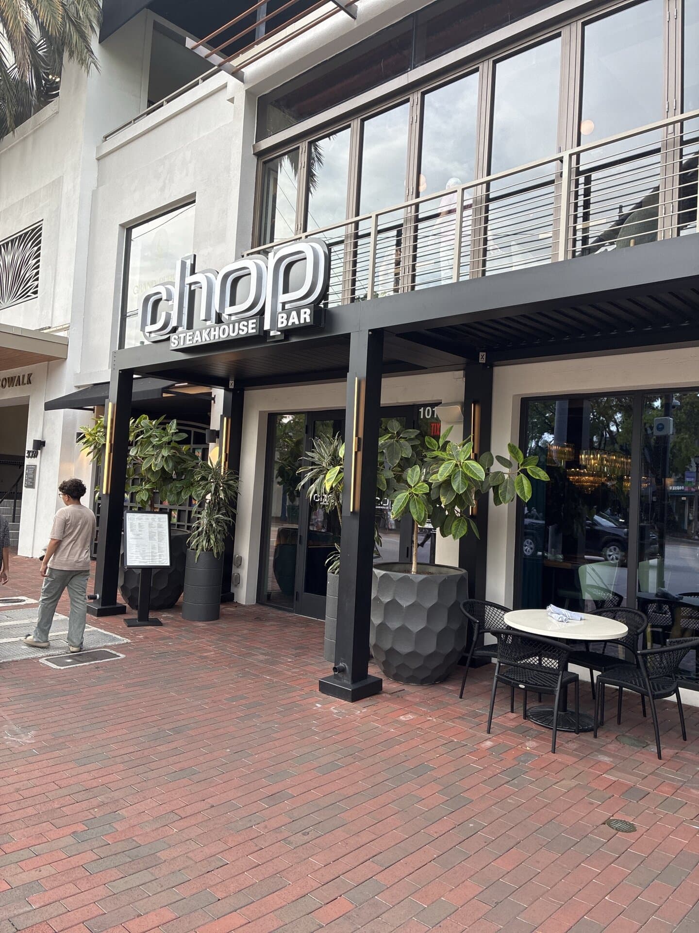 CHOP STEAKHOUSE & BAR — Steakhouse restaurant