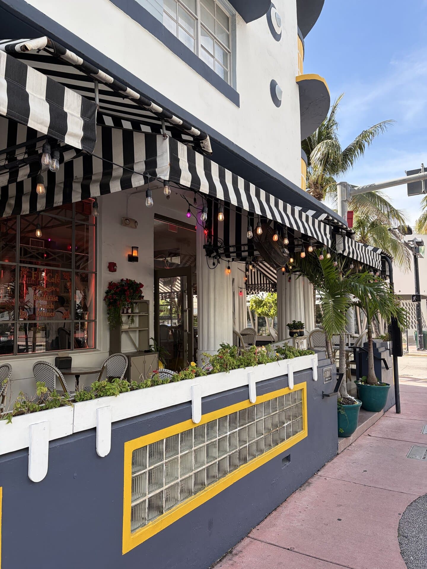 FL CAFE — American restaurant