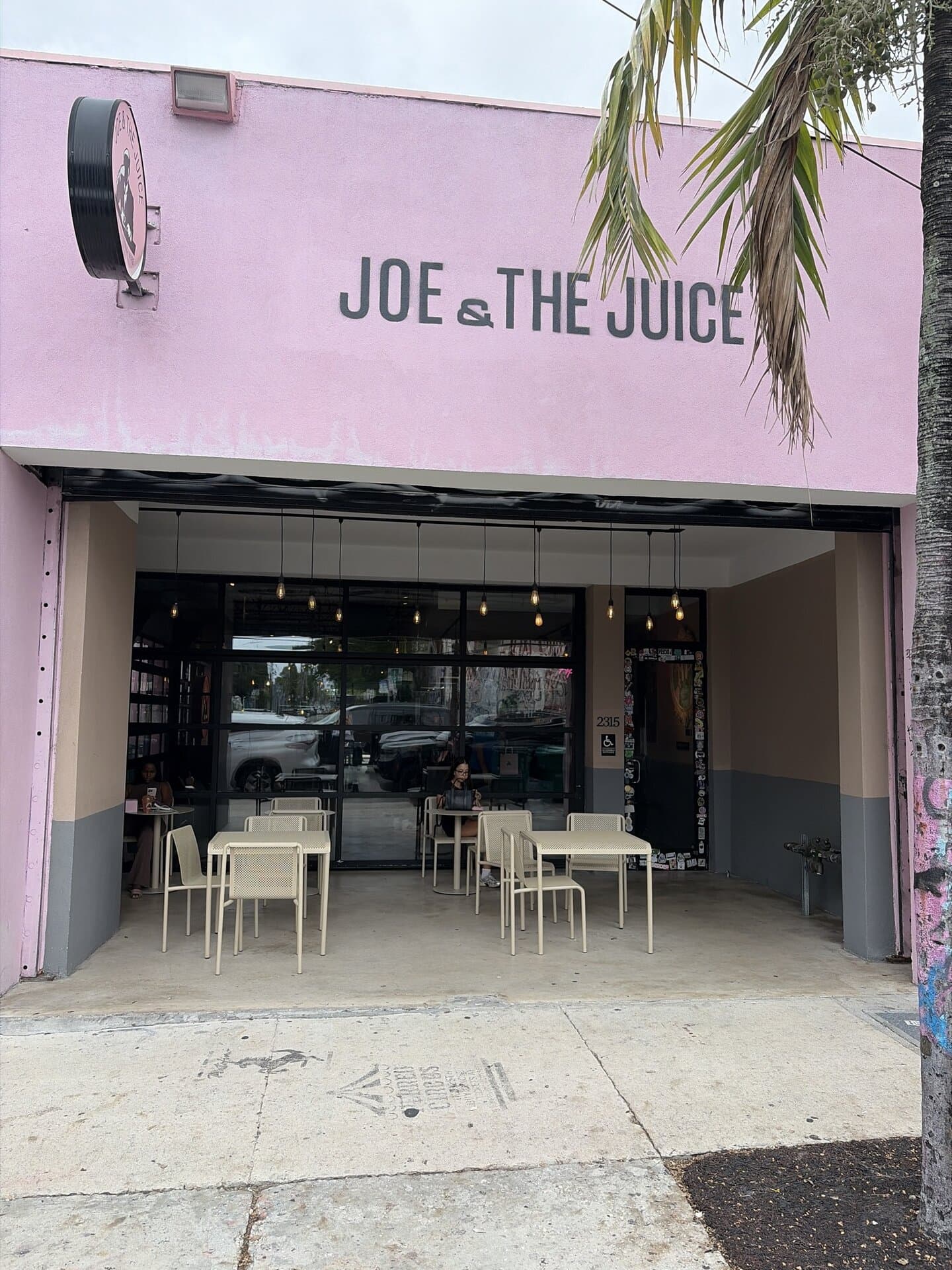 JOE & THE JUICE — American restaurant