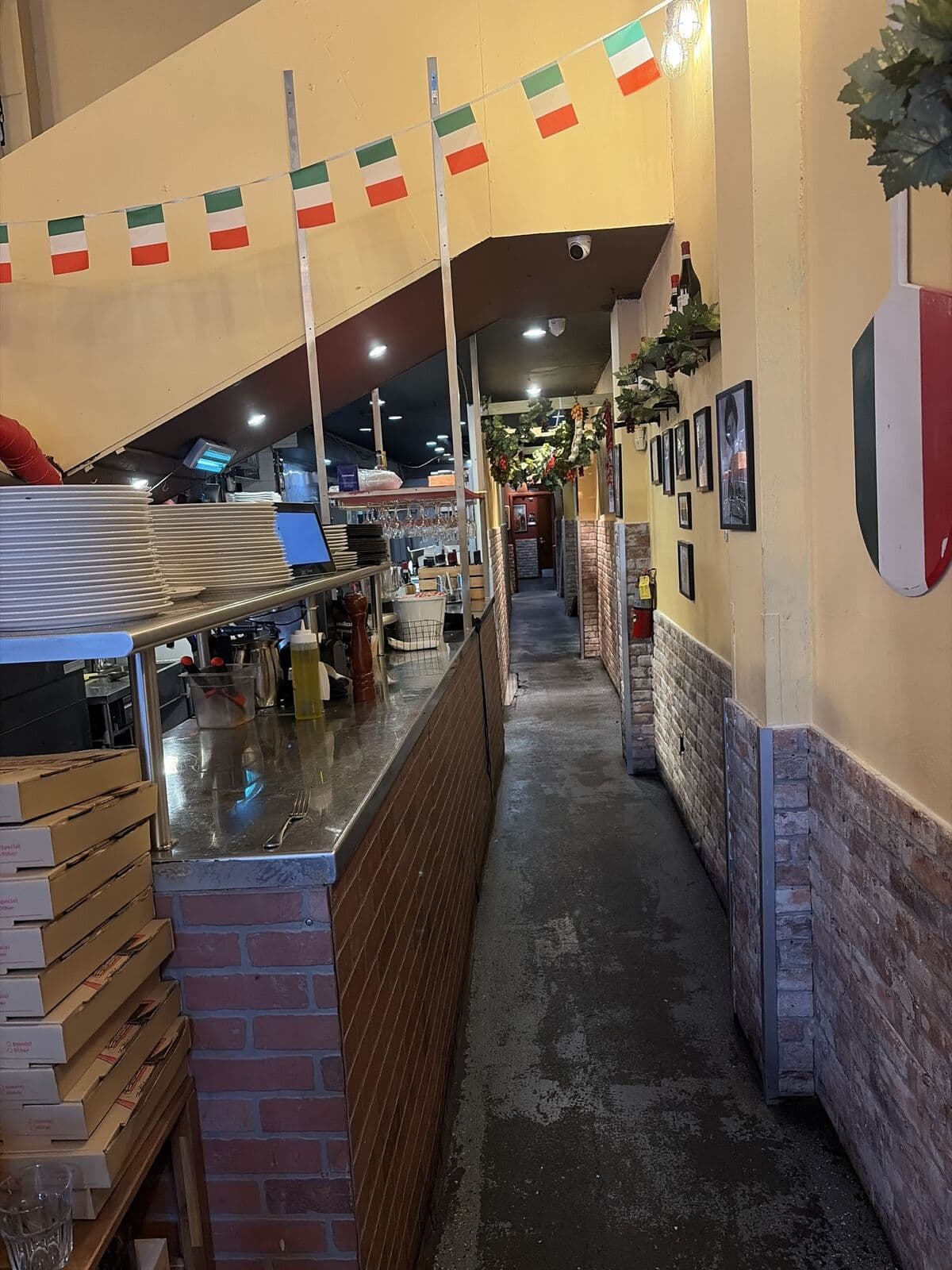 PIZZA TUA ITALIAN RESTAURANT photo 2