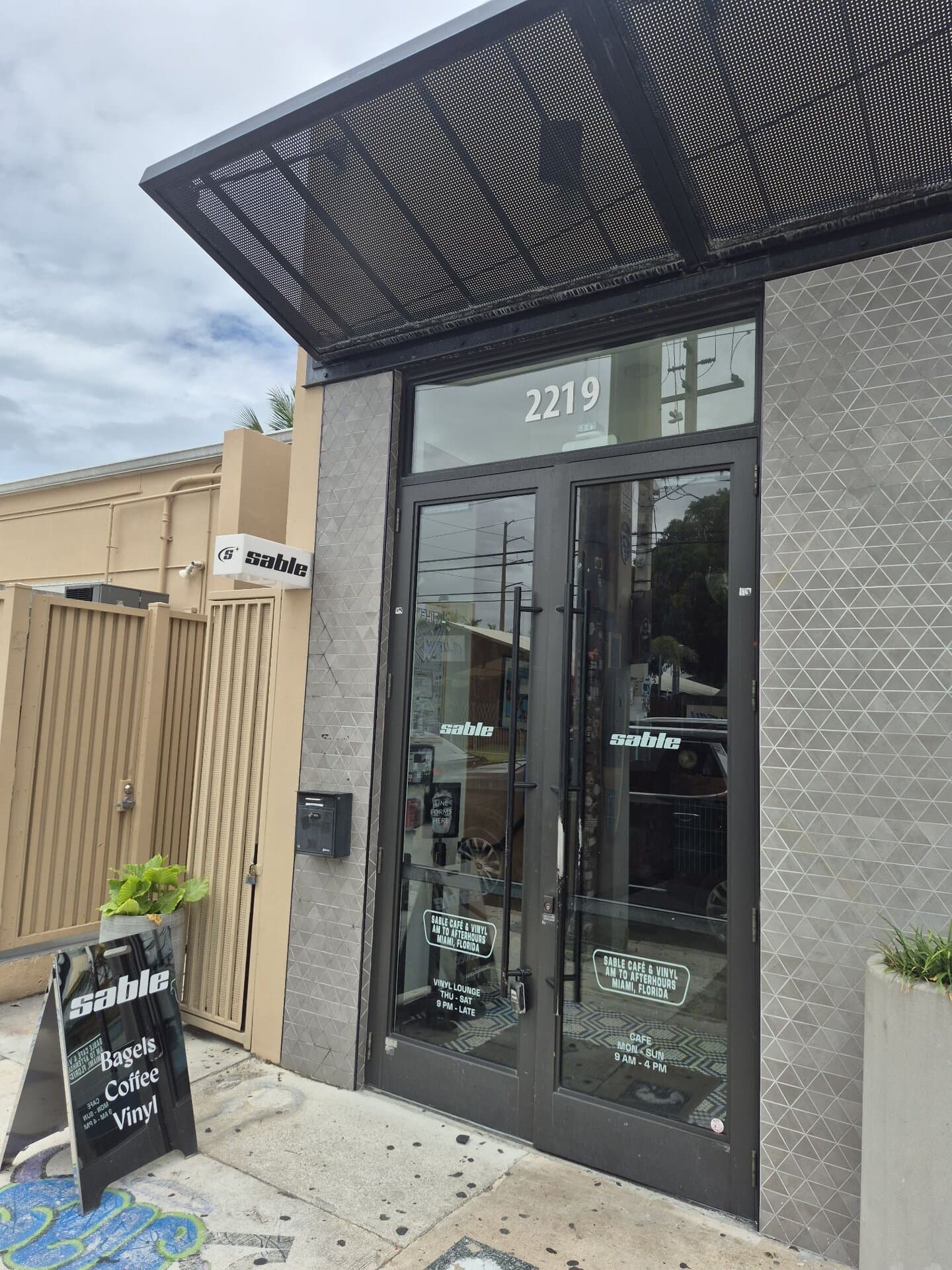 YANN COUVREUR PATISSERIE restaurant