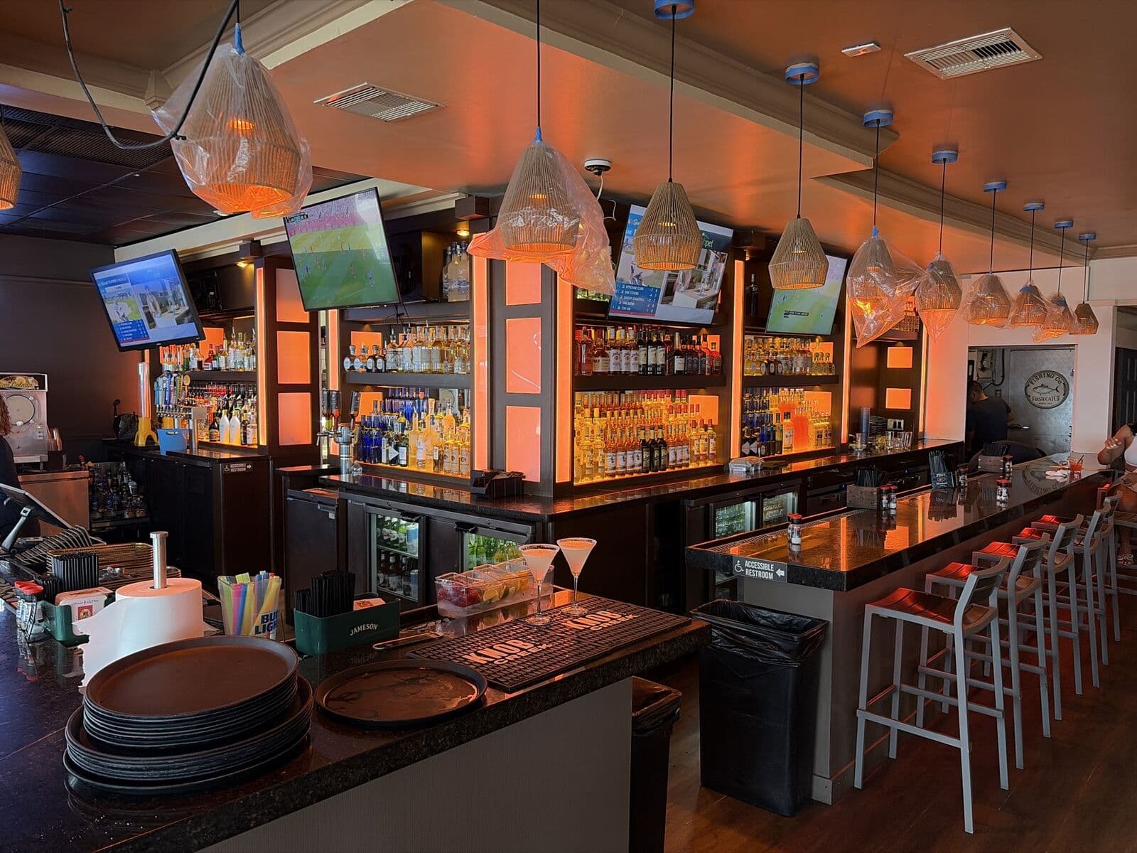 411 SOUTH BAR AND GRILL photo 2