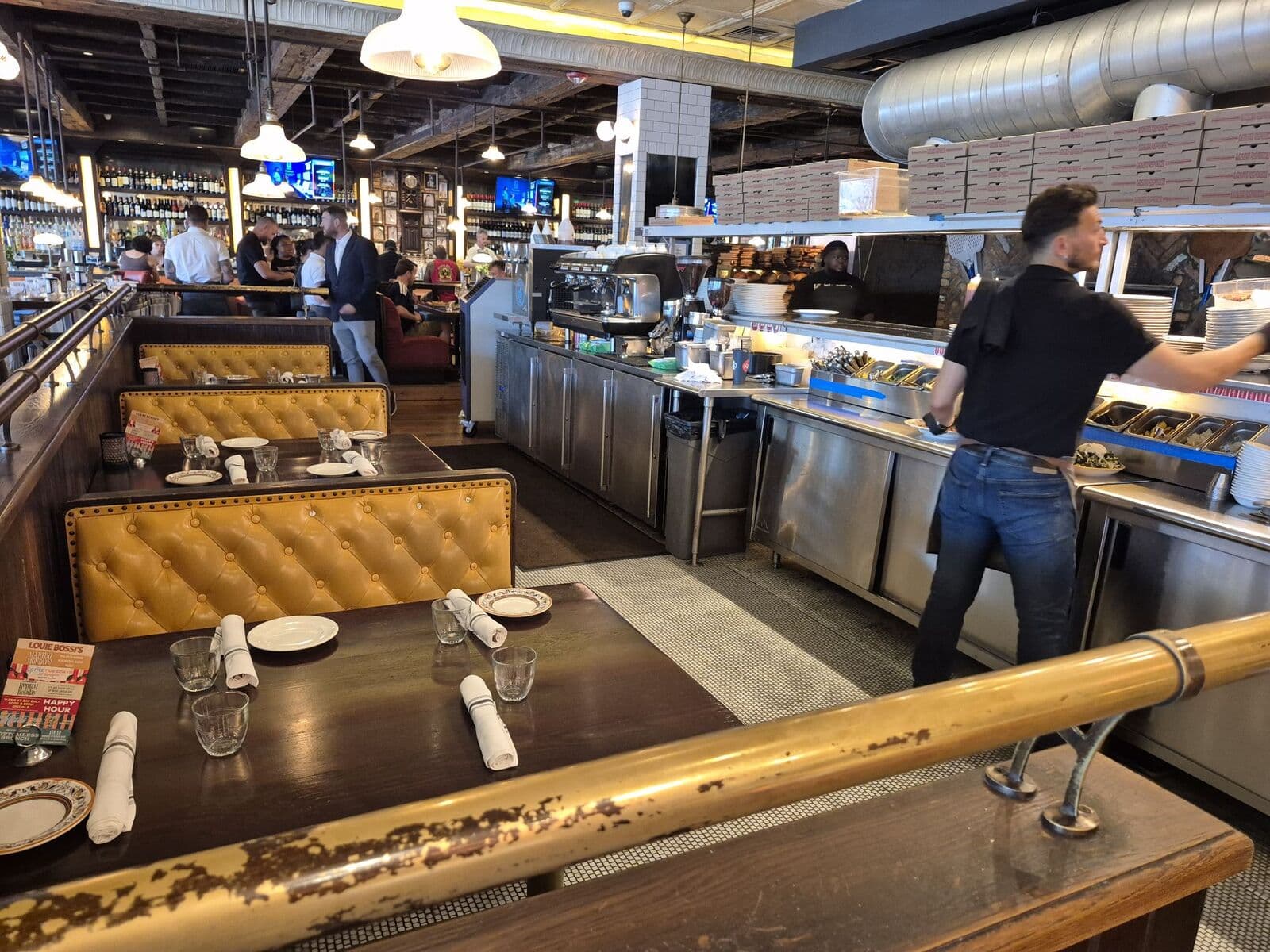 LOUIE BOSSI'S RISTORANTE BAR PIZZERIA photo 5