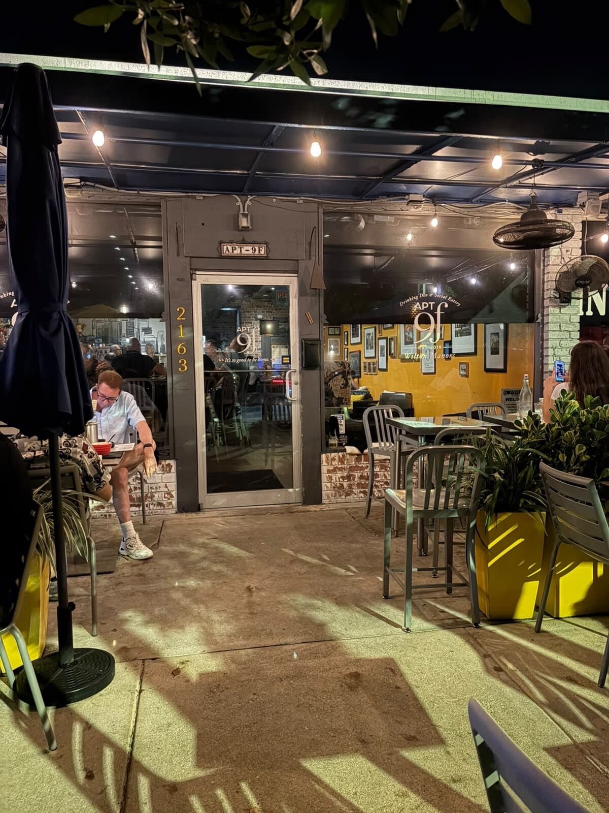 APT 9F — American restaurant