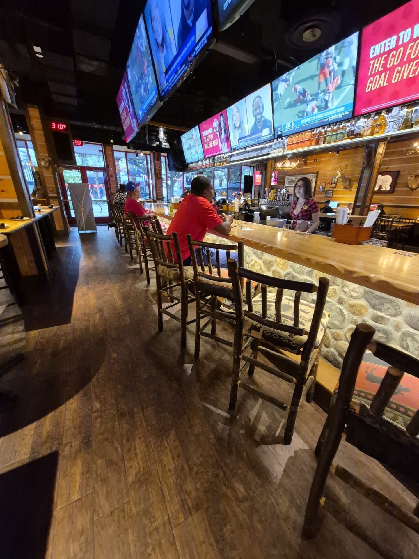 Red Thai & Sushi — Thai restaurant