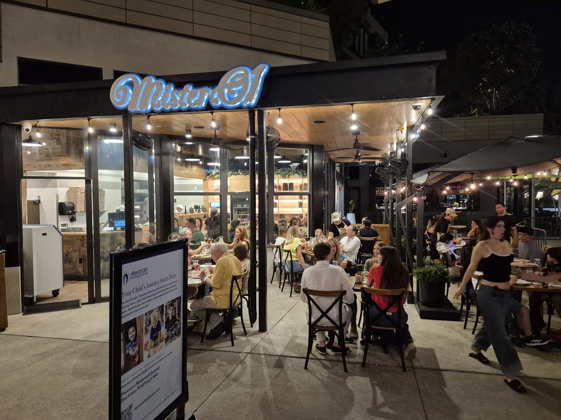 Mister O1 — Italian restaurant