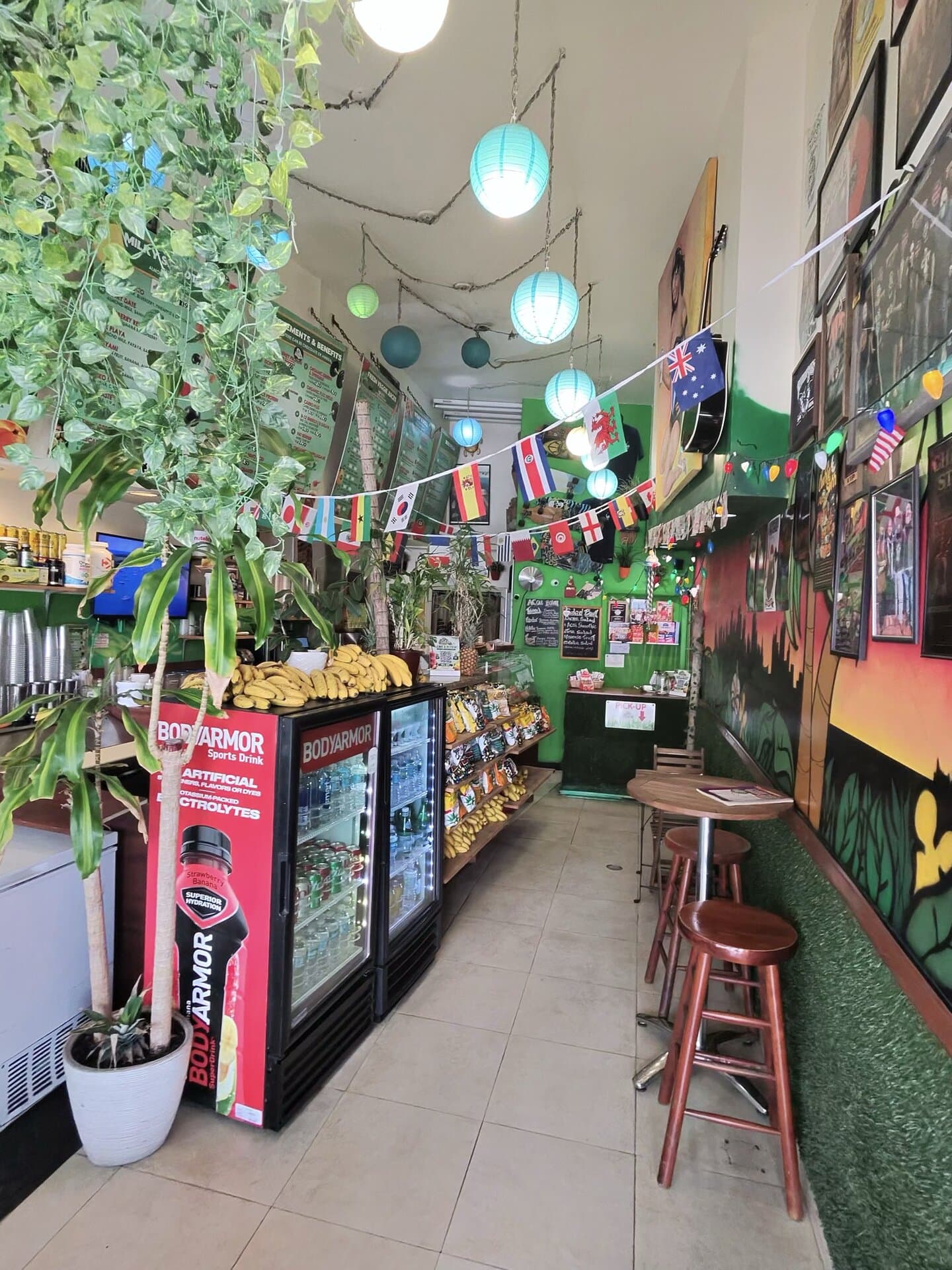 The Smoothie Shop — American restaurant