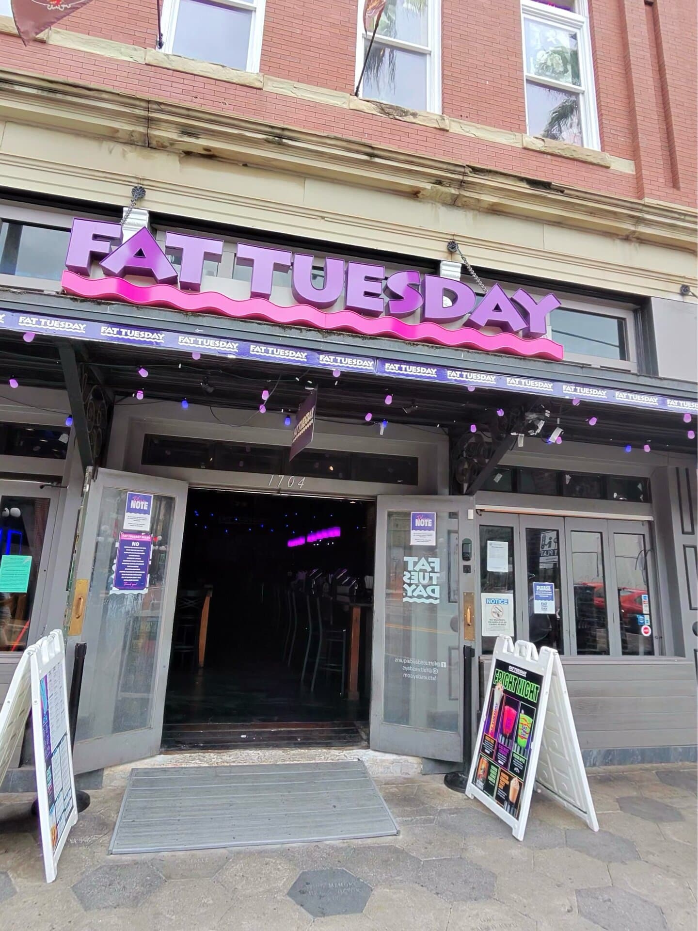 Fat Tuesday — American restaurant