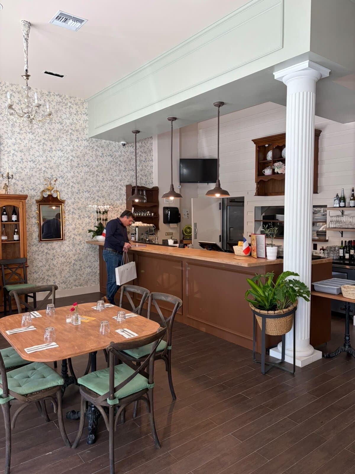 Crêperie Raphaëlle — French restaurant